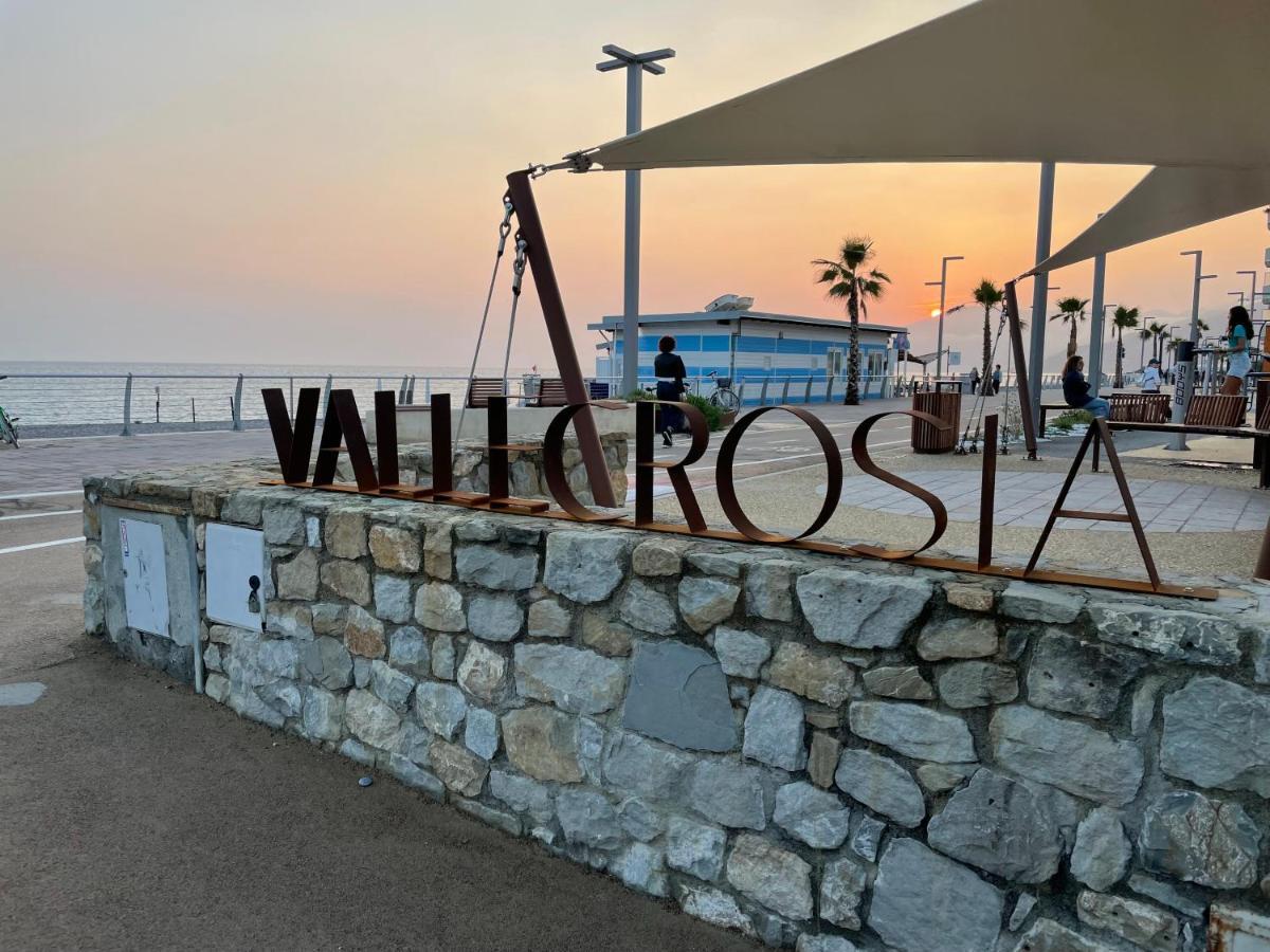 Appartamento Villa Rita A 100 M Dal Mare! Vallecrosia Bagian luar foto