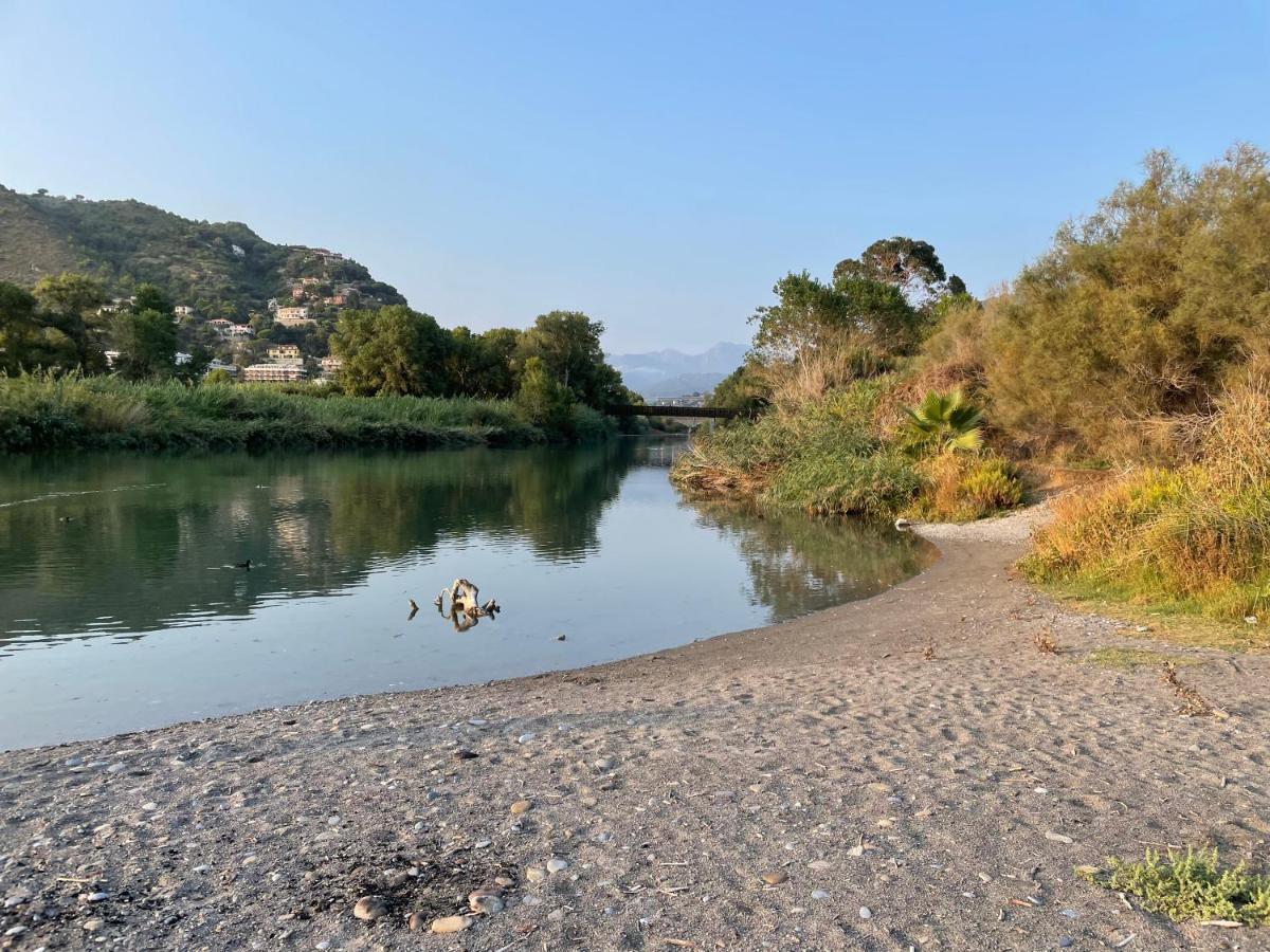 Appartamento Villa Rita A 100 M Dal Mare! Vallecrosia Bagian luar foto